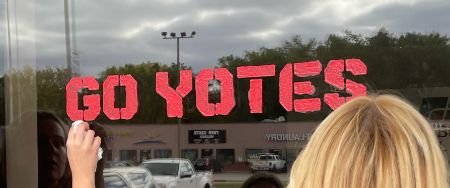 Picture for category Dakota Days Window Decorating Fundraiser by Spirit Teams